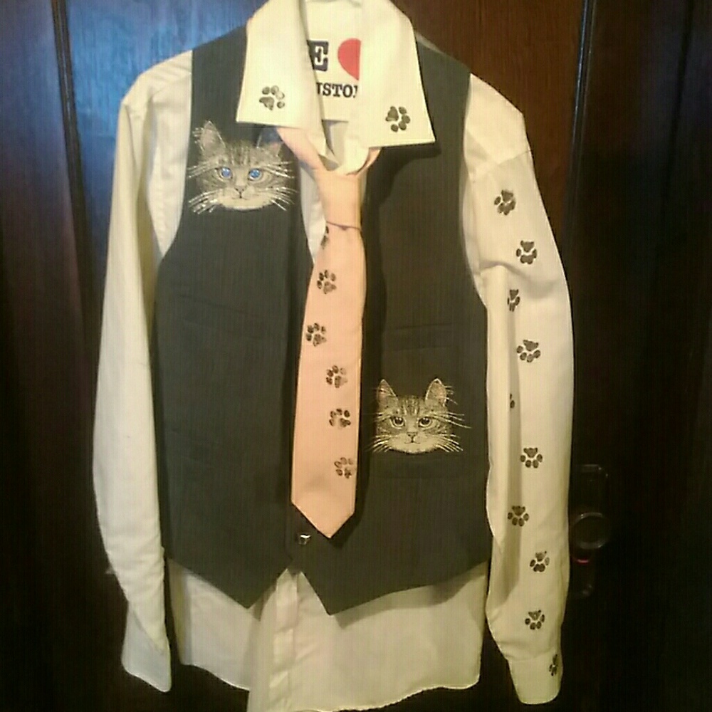 Vintage 3 pc. CAT vest/paw print shirt & tie
